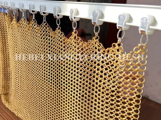 Χρυσή κουρτίνα πλέγματος δαχτυλιδιών Wm Serie Chainmail χρώματος για το αρχιτεκτονικό σχέδιο